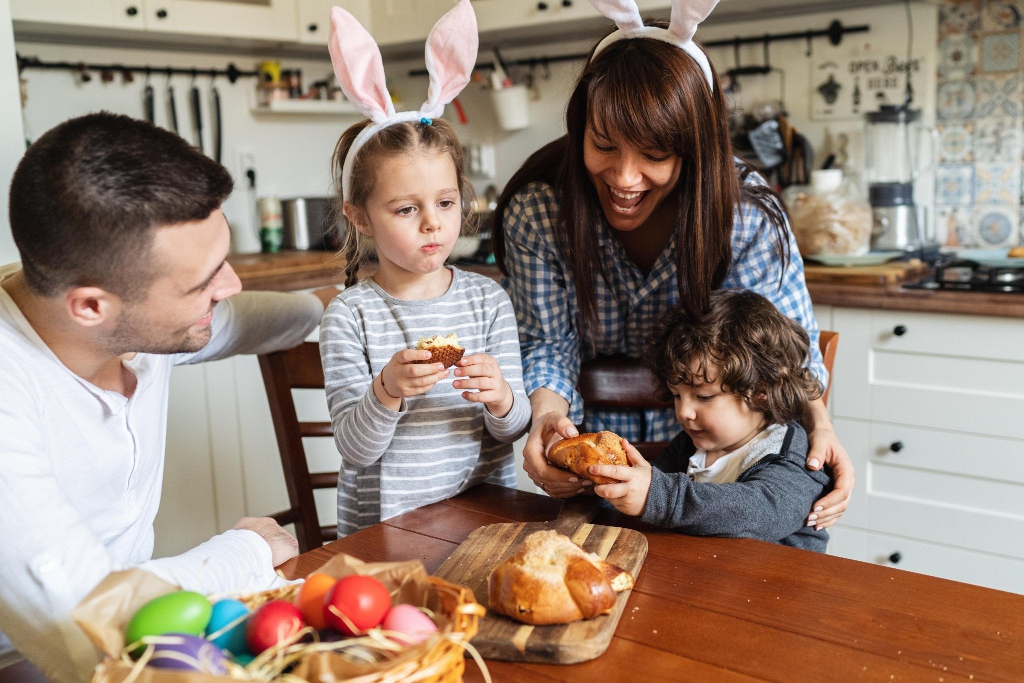 Easter 2026: Smart Tracking for Stress-Free Family Moments - MiLi